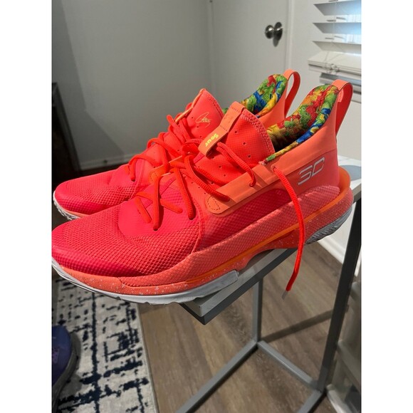 Under Armour x Sour Patch Kids Mens Size 14 Hovr Curry 7 Peach Plasma Shoes - Picture 1 of 3